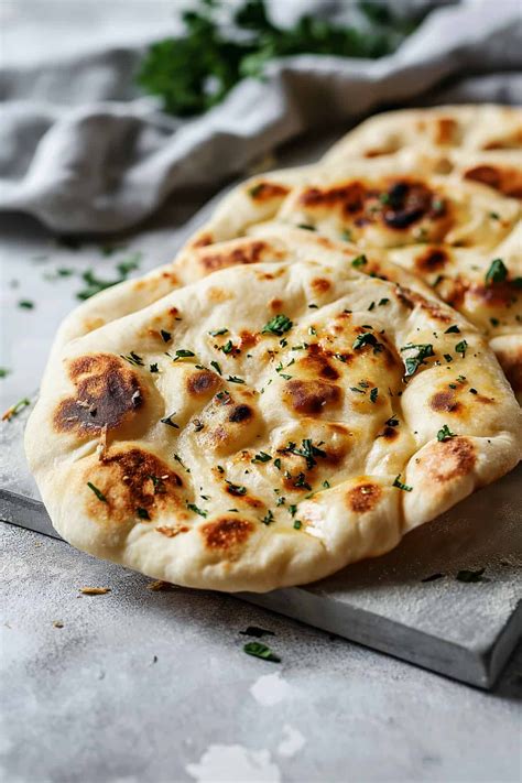 Easy Homemade Garlic Naan Bread Recipe