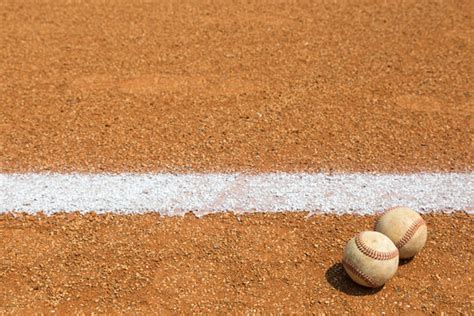 Dirt Sportsfield 的图像结果