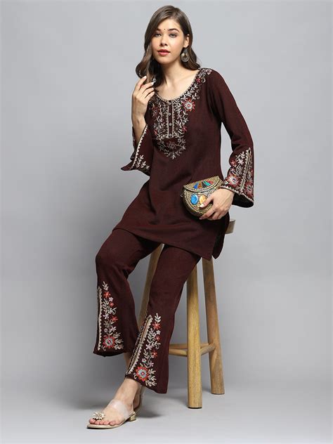 Buy Women Maroon Self Design Round Neck Full Sleeve Kurti Set Online in ...