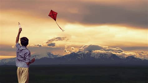 The Kite Runner - posters, covers, wallpapers