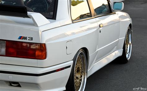 Jaw-Dropping E30 M3 Will Turn You into an Old-School BMW Fan - autoevolution