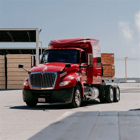 Drive McElroy | McElroy Truck Lines Inc.