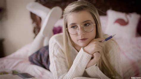 Whitney Wright - It Slipped In Picture (2) - EroFound