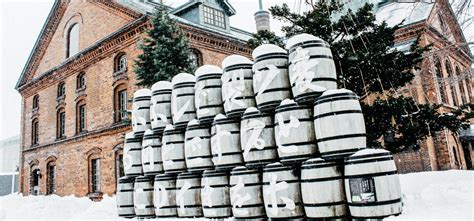 Woman Jumps Into Ocean To Save Beer Kegs From Drowning & We Think Her ...