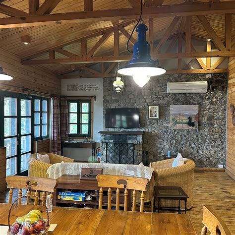 ROKEBY VILLAS, MUSSOORIE - Hotel Reviews, Photos, Rate Comparison ...