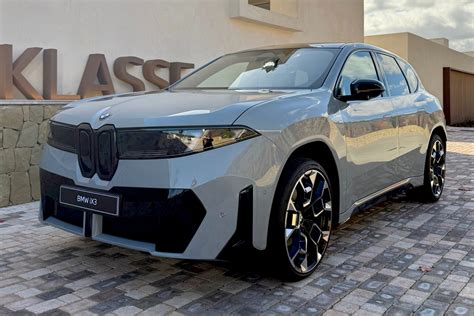 BMW iX3 NA5: Live-Fotos zeigen Brooklyn Grey & 22-Zoll-Felgen