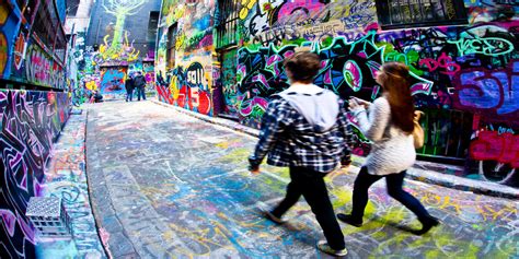 Business People Walking Melbourne Art 的图像结果