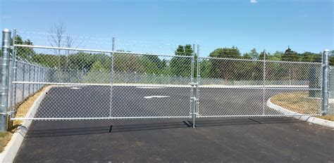 Chain Link Rolling Gate Installation Chain Link Gates Texas Fence