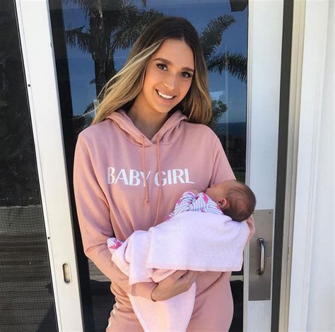 Celeb Moms Social Media Returns