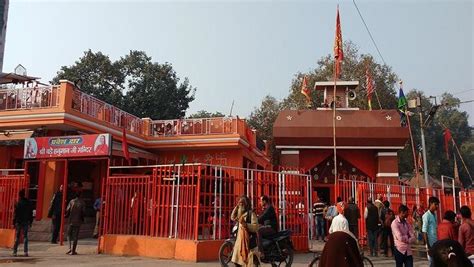 प्रयागराज का लेटे हनुमानजी मंदिर, जिसके आसपास किला बनवाना चाहता था अकबर ...