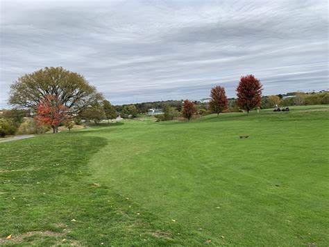 ADAMS POINTE GOLF CLUB