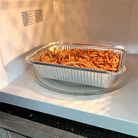 Can You Microwave Aluminum Tray? Find Out The Surprising Truth ...