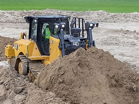 Buy, Rent D8 Track-Type Tractor near Ramkrishna Layout, Hubli