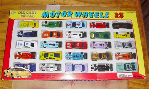 Motor Wheels - 25 Die Cast Metal Cars : Amazon.in: Toys & Games