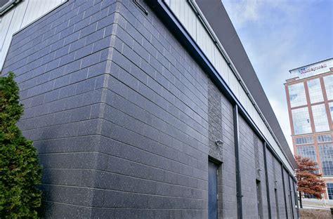 Carolina Panthers DAS Buidling – Johnson Concrete Products