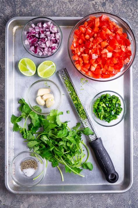 The best Pico de Gallo recipe for quick Mexican salsa fresca made from ...