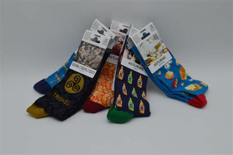Calcetines estampados con motivos asturianos - TiendAvilés