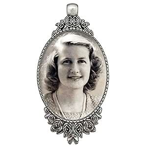 Rose Bouquet Bridal Wedding Brides Photo Charm Vintage with Photo ...