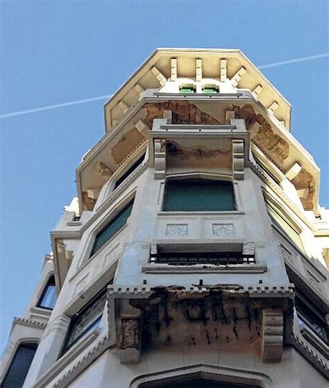 Arreglo de cornisas y balcones en Mazarredo | El Correo