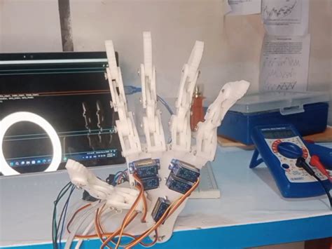 Arduino Robot Hand 的图像结果