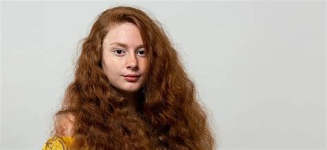 Top 8 ways to get thick hair naturally - Laifen-US