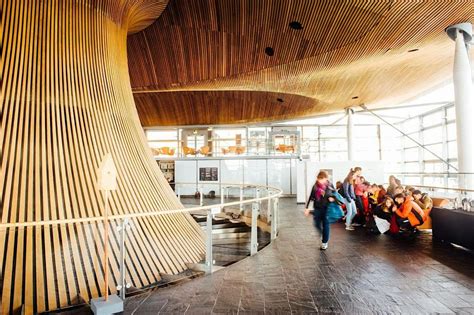 Ymweliadau addysg â’r Senedd/Education visits to the Senedd, Senedd ...