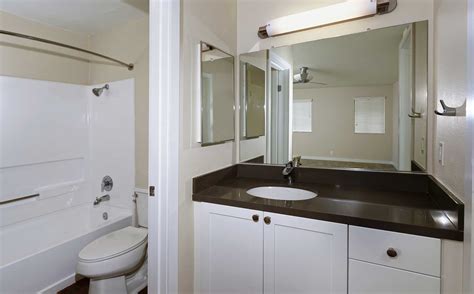 Avalon La Jolla Colony | AvalonBay Communities