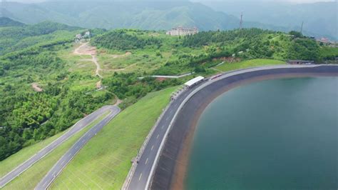 浙江湖州安吉县天荒坪水电站江南天池高空视角视频素材_ID:VCG2219362431-VCG.COM