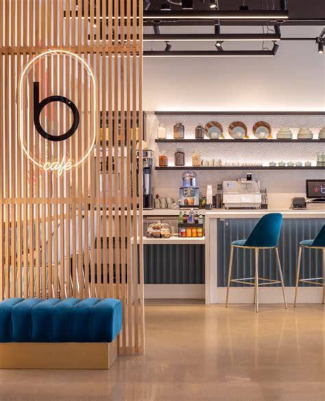 Bloomie's at Old Orchard | Bloomingdale's