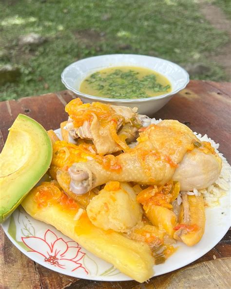 Sancocho de gallina, Colombia | Sorprendente la preparación del ...