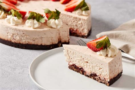 Valentine's Strawberry Cheesecake - British Bakels