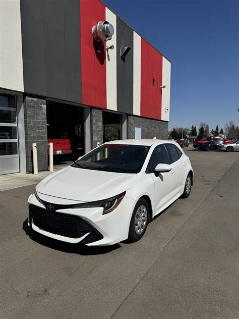 2019 TOYOTA COROLLA SE - East Side Truck & Auto
