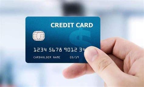 信用卡欠款逾期了，其他银行会不会跟进，信用卡也被降额封卡？_腾讯新闻