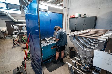 Dirt King Fabrication Shop Tour | race-deZert