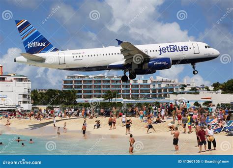 JetBlue Airbus A320 Landing St. Maarten Editorial Image - Image of ...