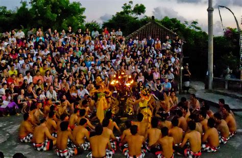 Bali Tour Guide : Magnificent Uluwatu & The Croud of Kecak Dance - history of kecak dance