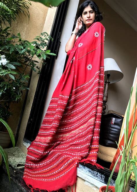 Get Handmade Kantha Floral Embroidered Khesh Saree at ₹ 2550 | LBB Shop