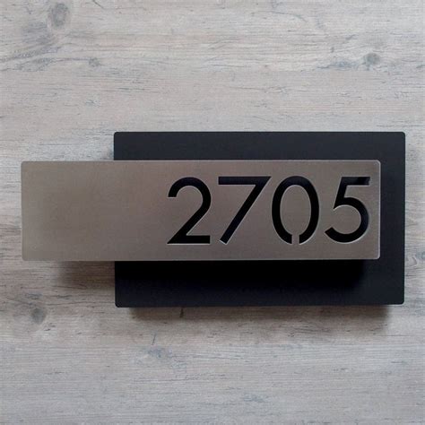 How to Install Floating Mount House Numbers 的图像结果