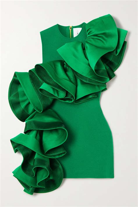 Shop 7 daring trends to take you into 2023—from outdoorsy bra tops to ...