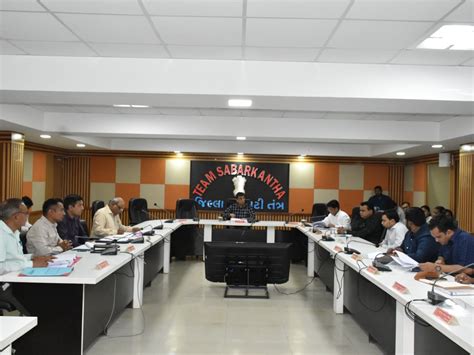 Coordination (c) Grievance Committee meeting held; 5 e-rickshaws ...