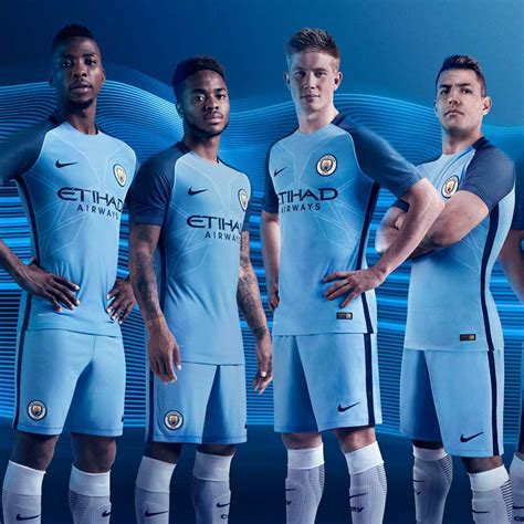 Buy Classic Football Shirts in India | Authentic Retro Jerseys Online ...