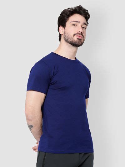 Buy Plain Navy Blue Half Sleeve Round Necks T-shirt Online - BeYOUng