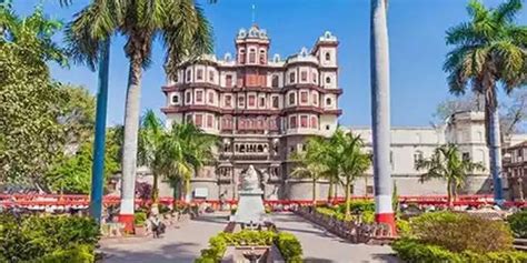 Decoding the Factors Behind India's Cleanest City