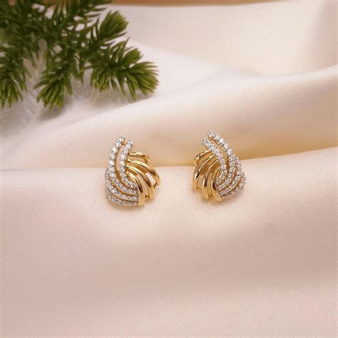 Buy Paisley Diamond Earrings 18 KT yellow gold (4.25 gm). | Online By ...