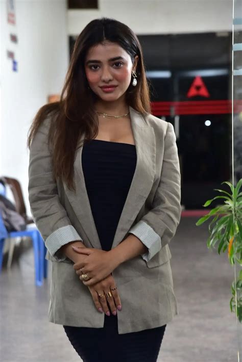 Ketika Sharma : 'బ్రో' సినిమా ప్రమోషన్స్‌లో.. స్టైలిష్ ఫోజులతో కేతిక శర్మ