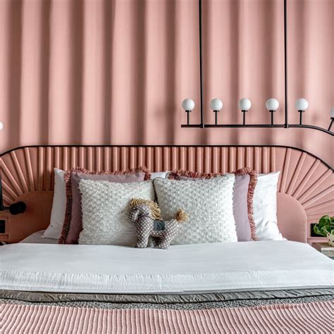 Peek inside this enviable Mumbai home situated in the city's tallest ...