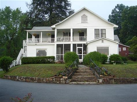 The Pines Country Inn Hiking: Pictures & Reviews - Tripadvisor