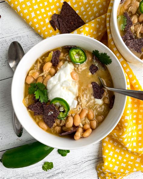 SLOW COOKER WHITE CHICKEN CHILI - Nutritionist Mom
