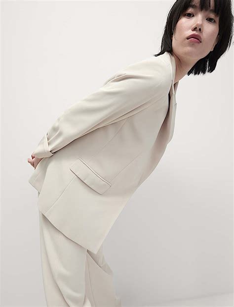 Buy Relaxed Single Breasted Blazer at Marks & Spencer