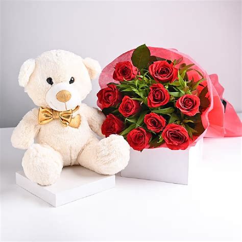 FlowerAura Decorative Teddy Day Special Love Combo Includes Bunch of ...